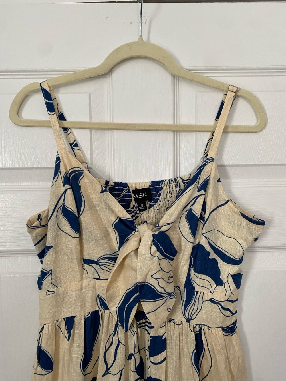 MSK Cream Maxi Dress with Blue Leaf Print and Front Tie Size Medium - Picture 6 of 14